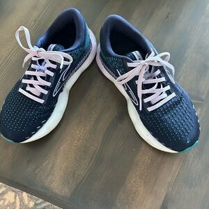 Brooks Navy and Pink Women's Sneakers